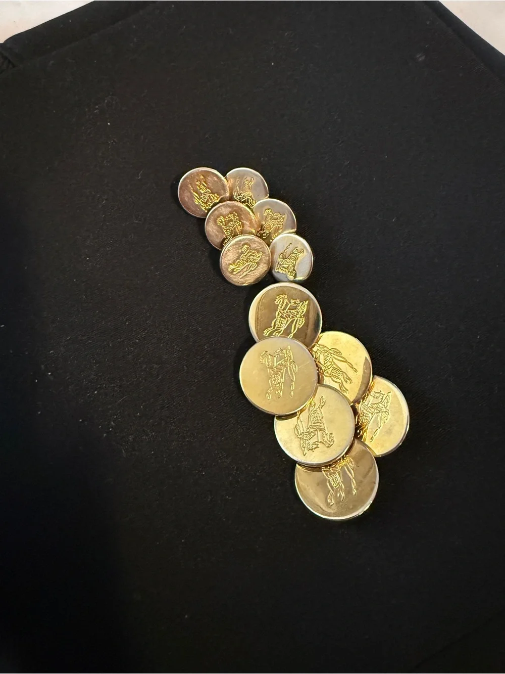 Burberry London Set Of 12 Gold Toned Buttons 2 Sizes For Blazer